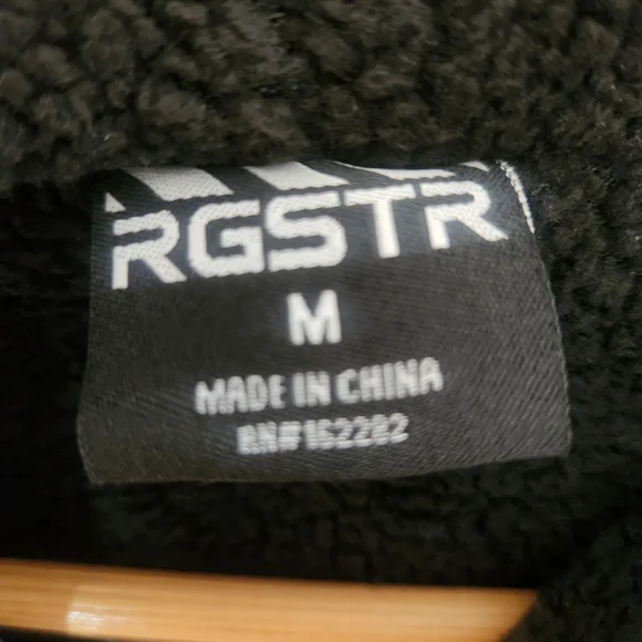 Stylish Black and Gray Zip-Up Sweater - Picture 3 of 6